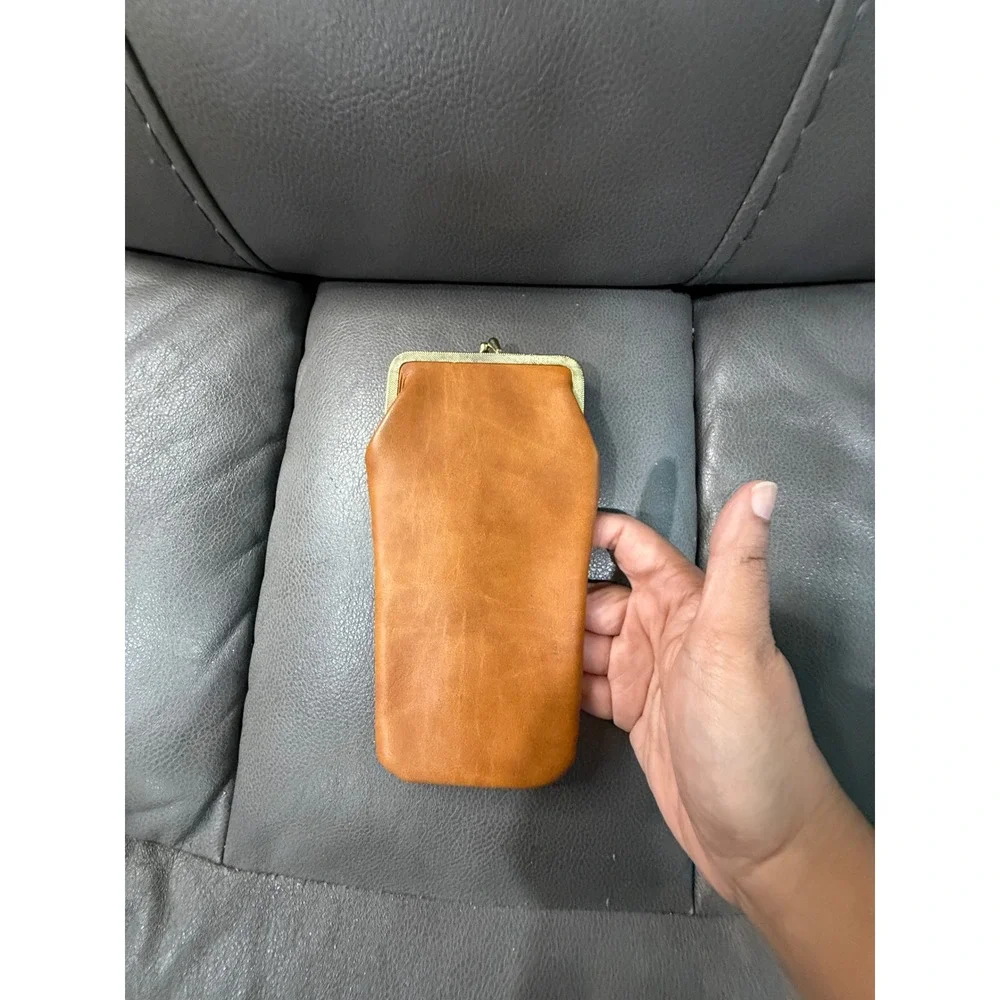 Tan Faux Leather Kiss Lock Eyeglass Case Vintage Style Gold Tone Clasp Pouch